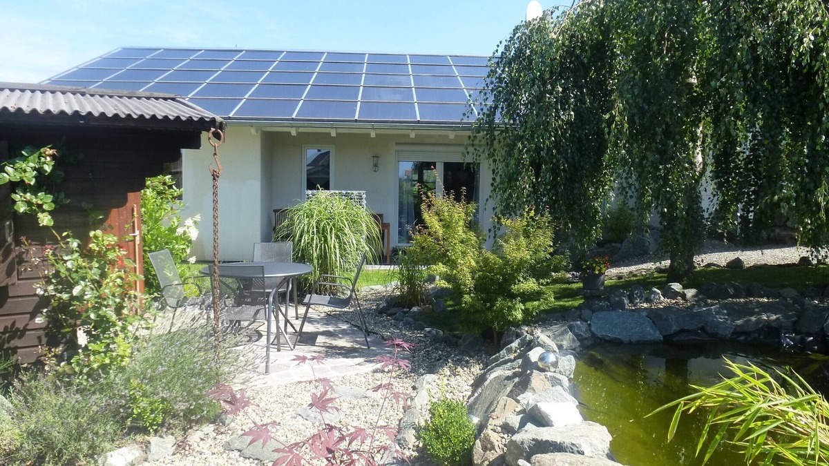 Willersdorf House | Beautiful property, vacation home, own sauna, edge of the forest, quiet location