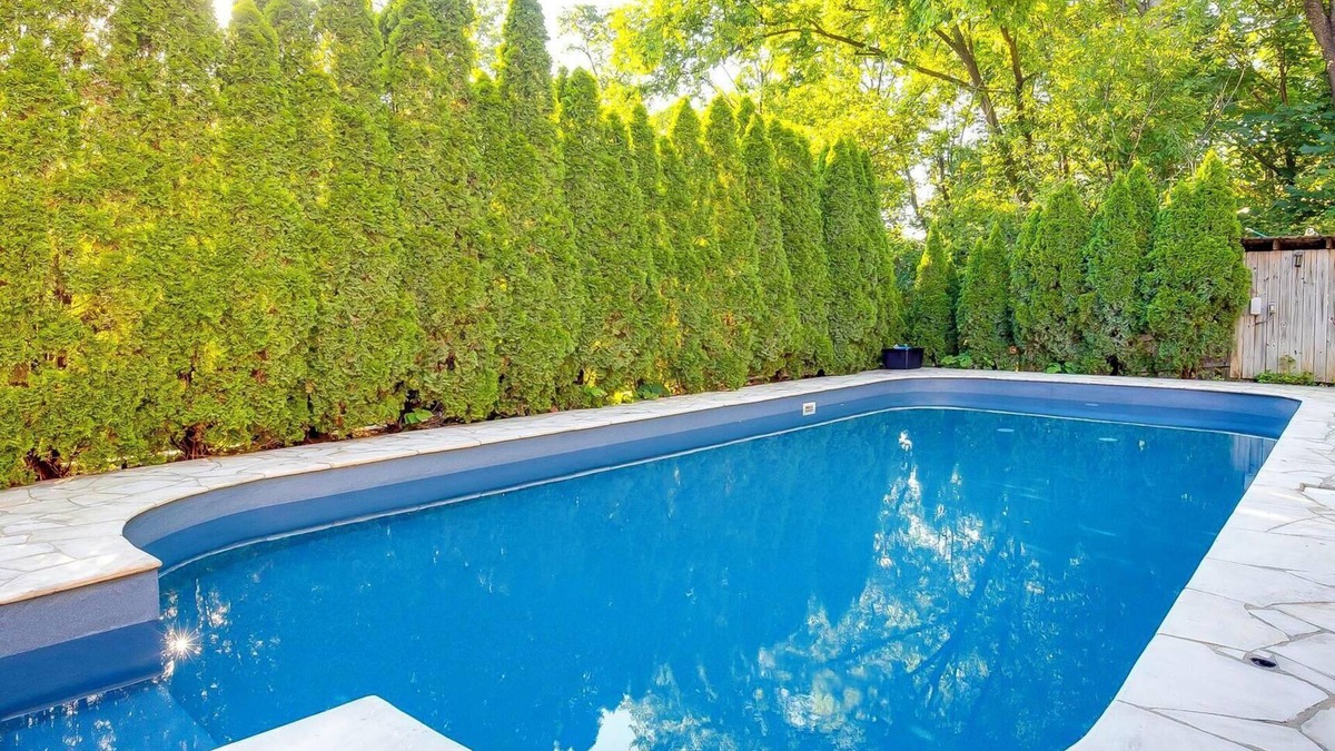 Buechel House | Beautiful Property In Historic Highland w/Hot Tub & Expansive Pool!