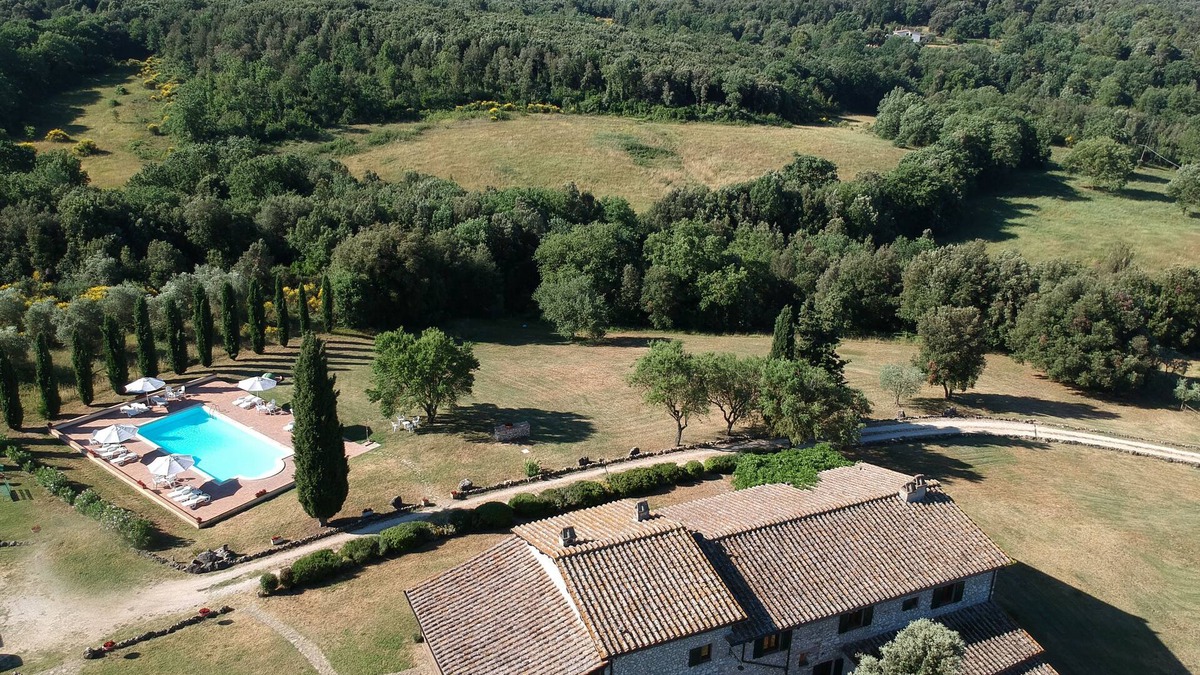 Narni Villa | Beautiful property with private pool, sleeps 17 people, quiet location.