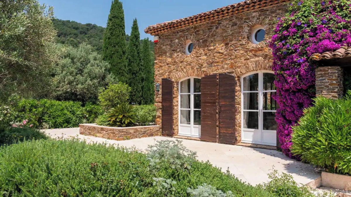 La Garde-Freinet Villa | Beautiful quiet Provencal house located in vineyards near St Tropez
