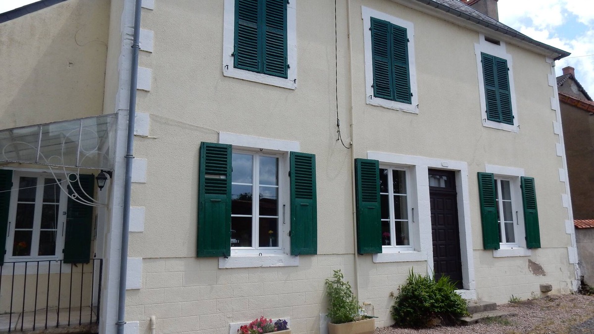 Limanton House | Beautiful, quiet, Burgundy village location close to local amenities.
