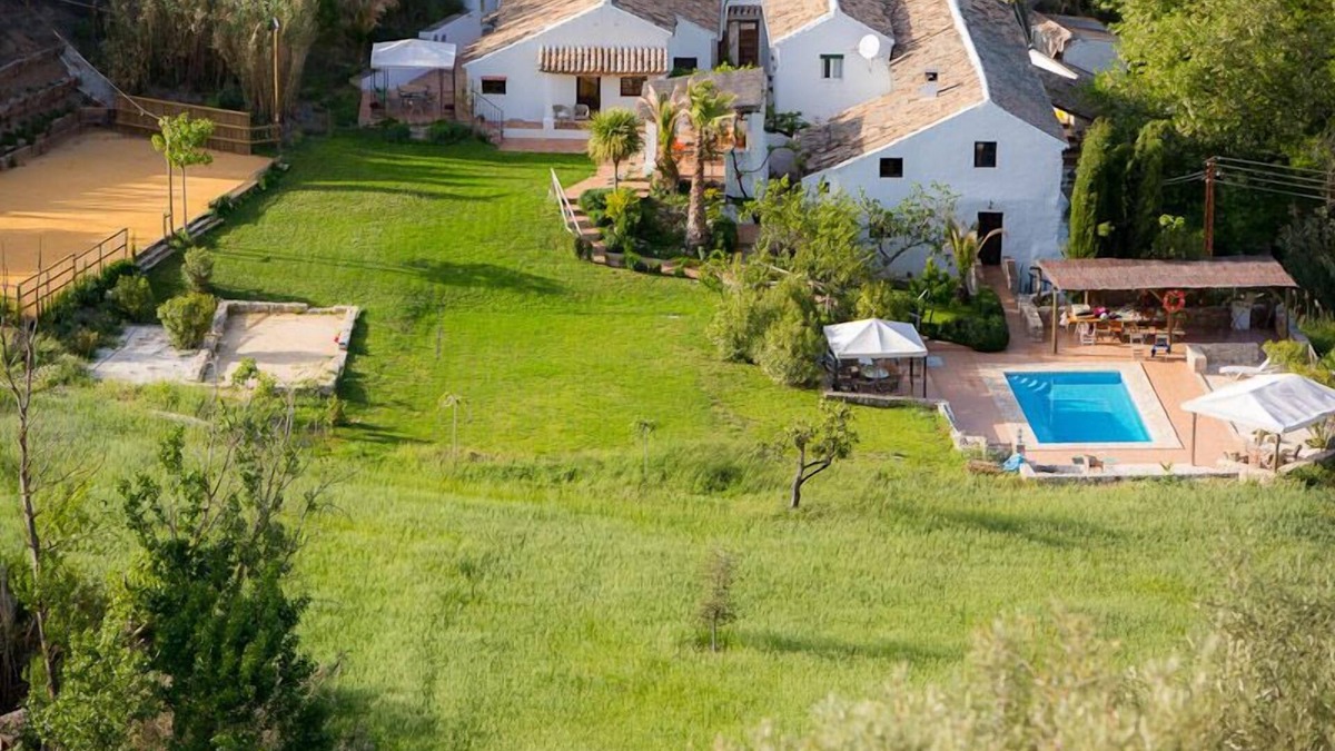 Iznajar Villa | Beautiful Restored Mill in the Heart of Andalucia. Sleeps 20