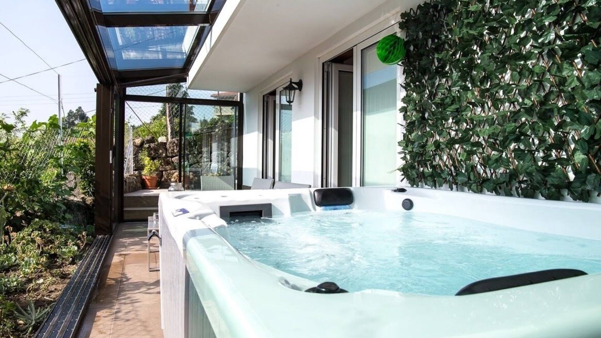 Alpendurada e Matos House | Beautiful rebuilt cottage with jaccuzi