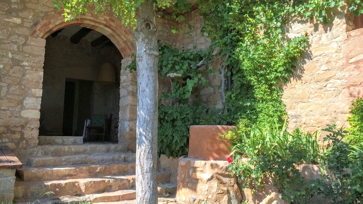 Rocallaura Other | Beautiful Recently Renovated Farmhouse with Pool