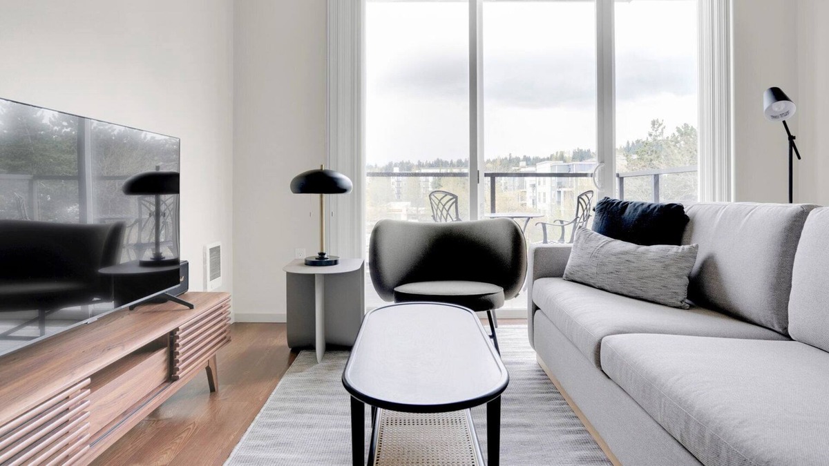 Downtown Apartment | Beautiful Redmond 1BR w/ Gym, W/D & Courtyard, near Busses, by Blueground