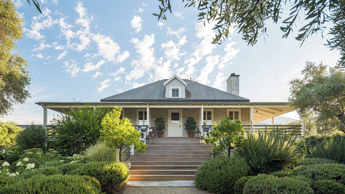 Rutherford House | Beautiful, relaxing retreat in the heart of Rutherford.