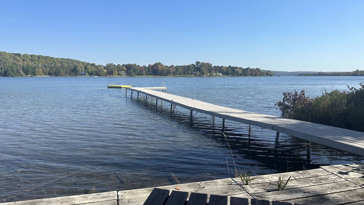 Bellaire House | Beautiful, remodeled, spacious home nestled on the north arm of Lake Bellaire