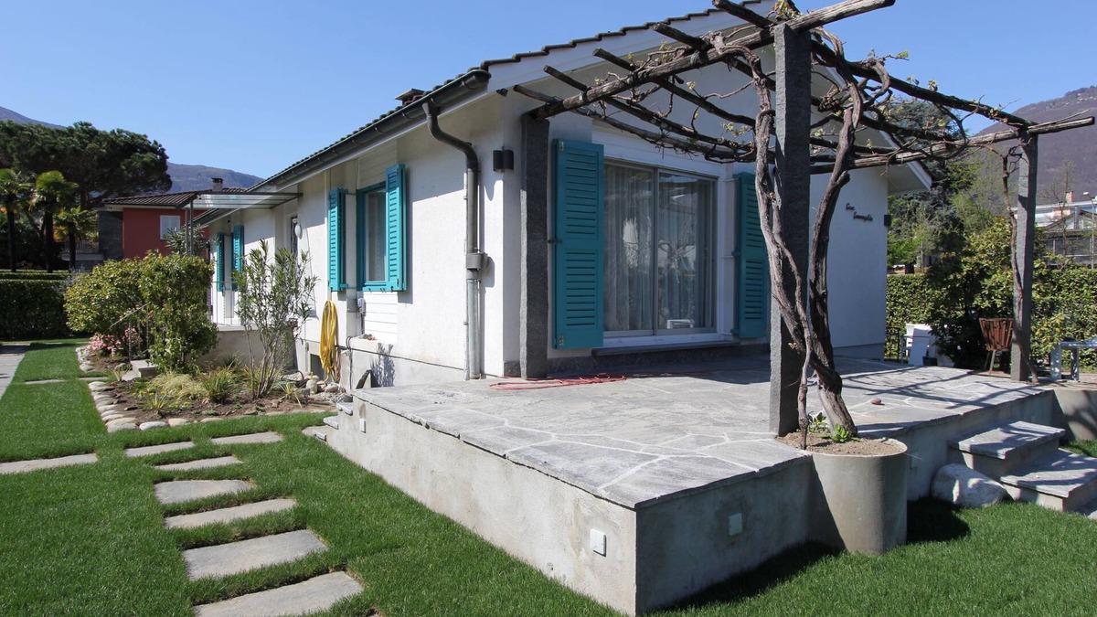Ascona House | Beautiful, renovated detached house with terrace and sunbathing lawn
