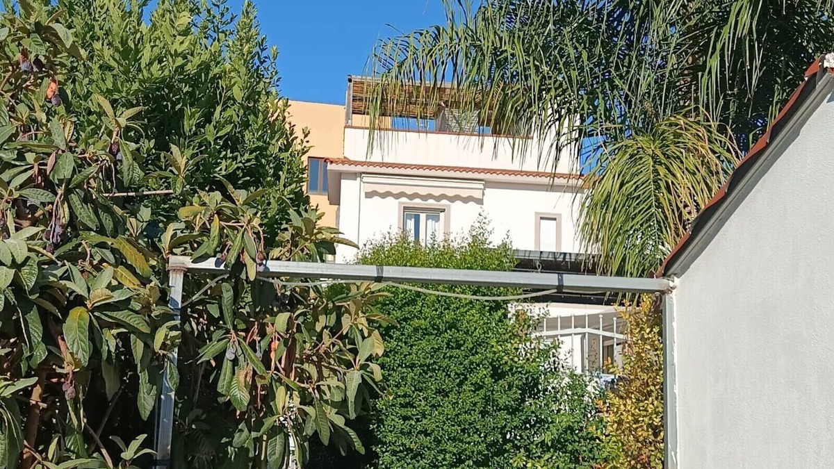 Torregrotta House | Beautiful renovated modern house, heated pool, 5' sea, Quiet & comfortable