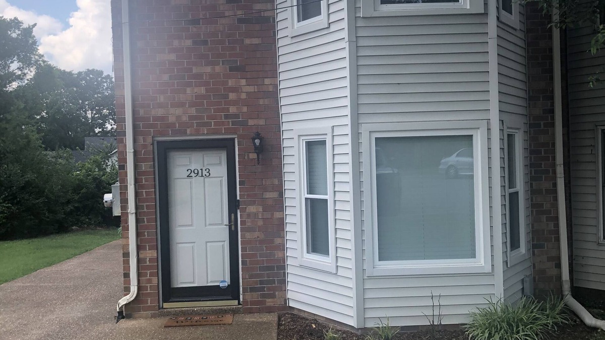 Haynes Area House | Beautiful renovated townhouse ten mins from downtown