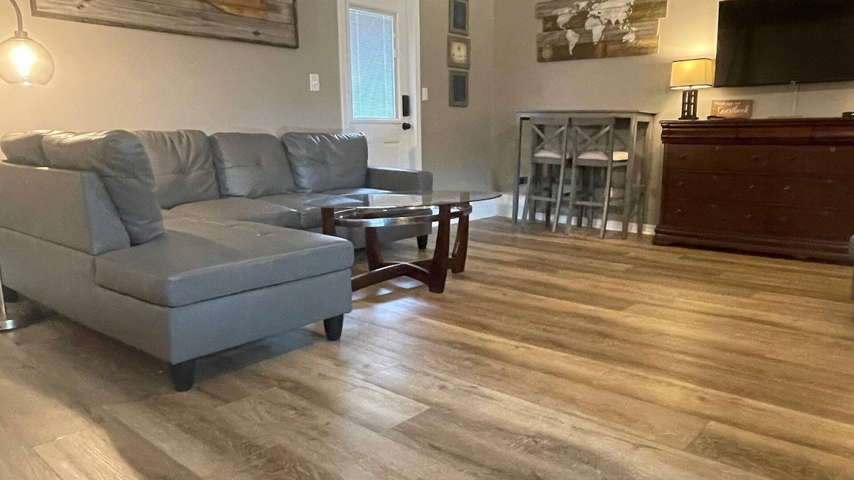 Pensacola Apartment | Beautiful Renovated Studio Close to Pensacola Beach