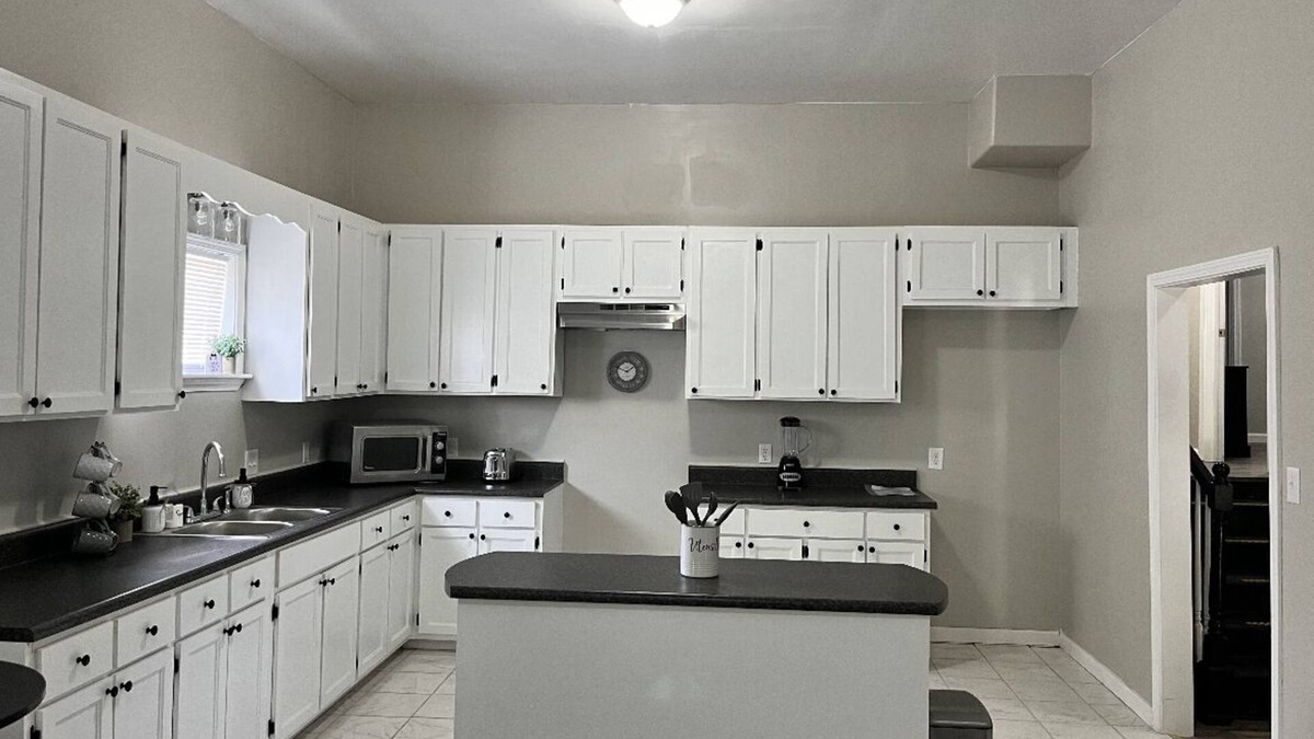 Kreole House | Beautiful Renovated Home in Moss Point