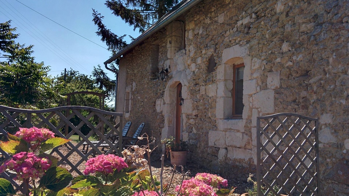 Sermaise Cottage | Beautiful restored 15th century cottage in rural very peaceful location