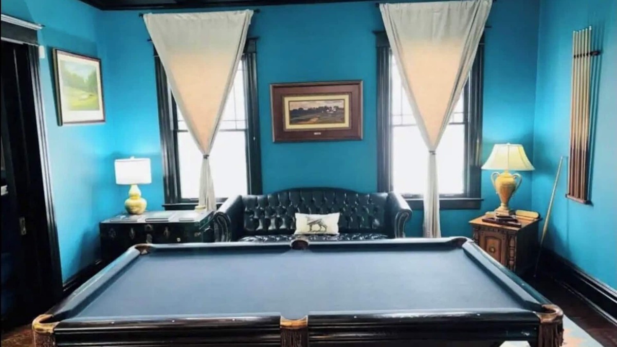 Five Points South House | Beautiful, Restored Historic Craftsman House, Perfect for groups!