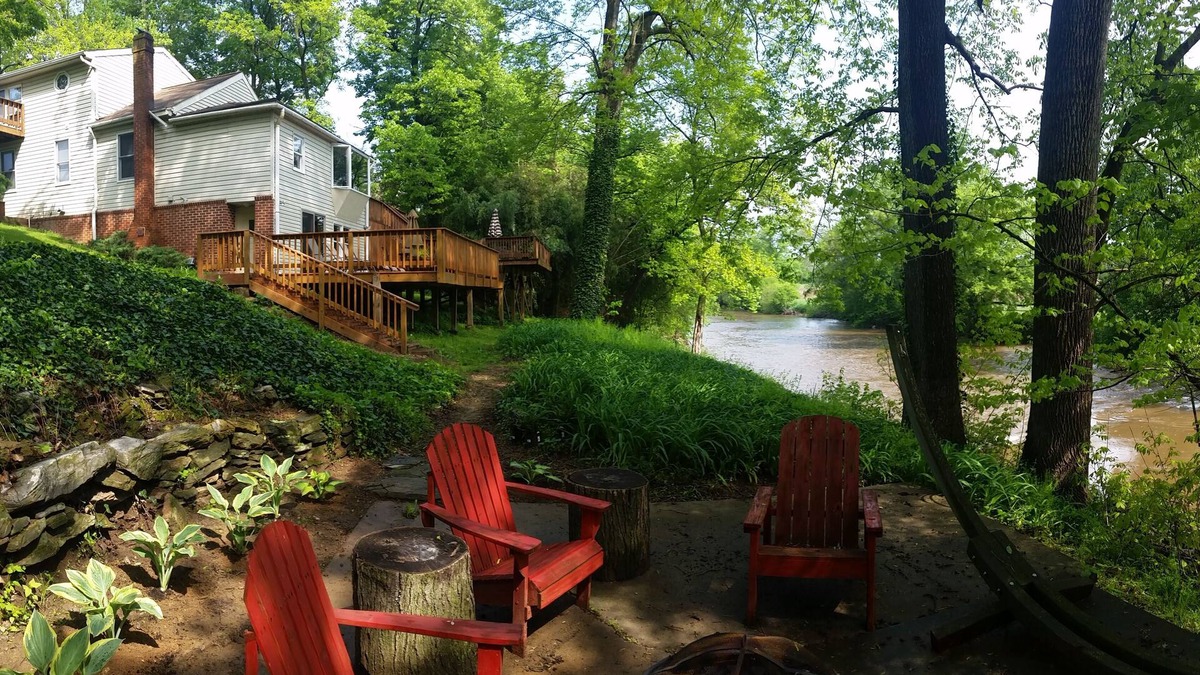 Talmage House | Beautiful riverfront home surrounded by Amish farms in Lancaster
