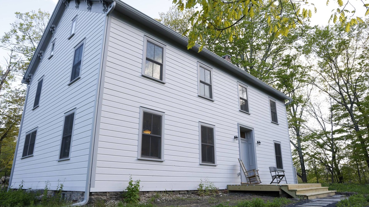 High Falls House | Beautiful Riverside Farmhouse