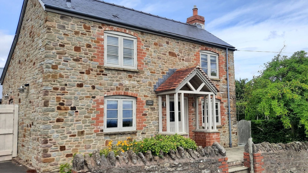 Woolhope Cottage | Beautiful-Romantic, luxurious cottage with stunning views
