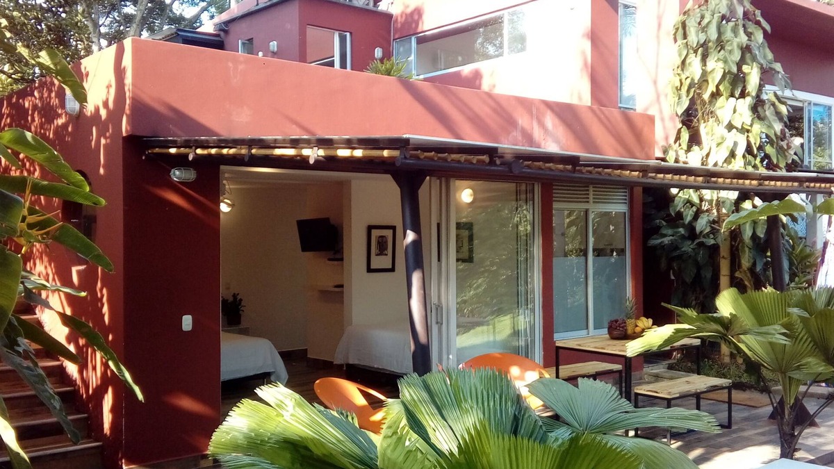 Pereira Bed & Breakfast | Beautiful room with Jacuzzi in the forest 10 minutes from the city of Pereira.