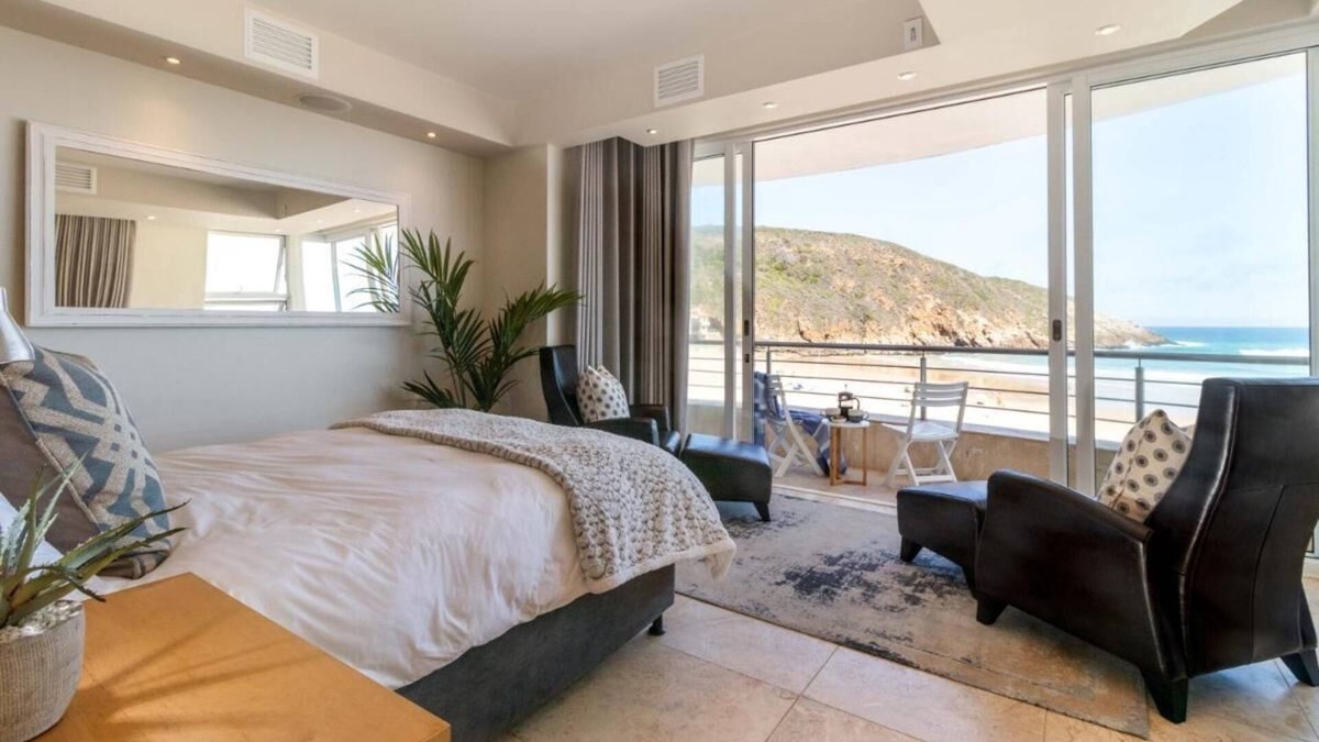 Herolds Bay House | Beautiful Sea facing room