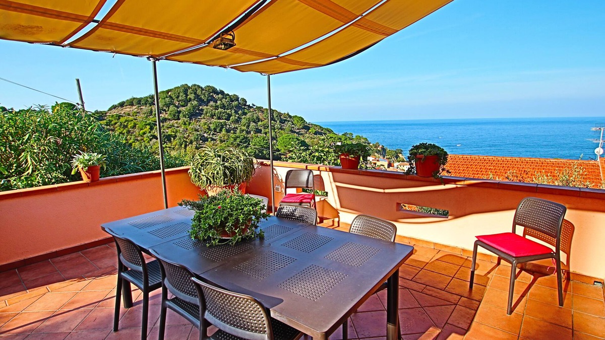 Sant' Andrea House | BEAUTIFUL SEA VIEW 300 m FROM THE BEACH. CIN IT049010B42FIBFRDR