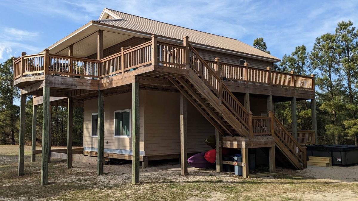 Carova Beach House | Beautiful Secluded Carova Beach House - Hot tub - Pet yard with access door