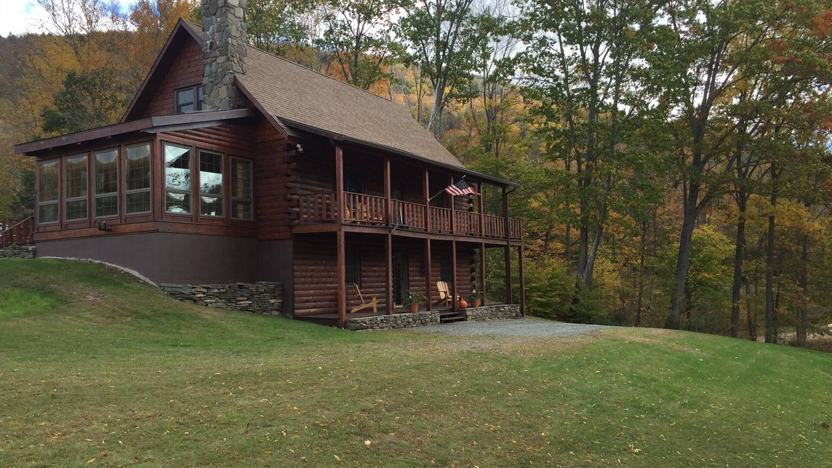 Fishs Eddy Cabin | Beautiful, Secluded River View Cabin For The Perfect Vacation Get Away