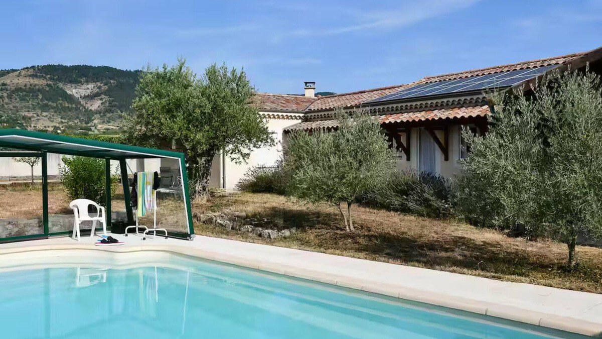 Alba-la-Romaine House | Beautiful single-storey villa with swimming pool, in a quiet location on the edge of the village
