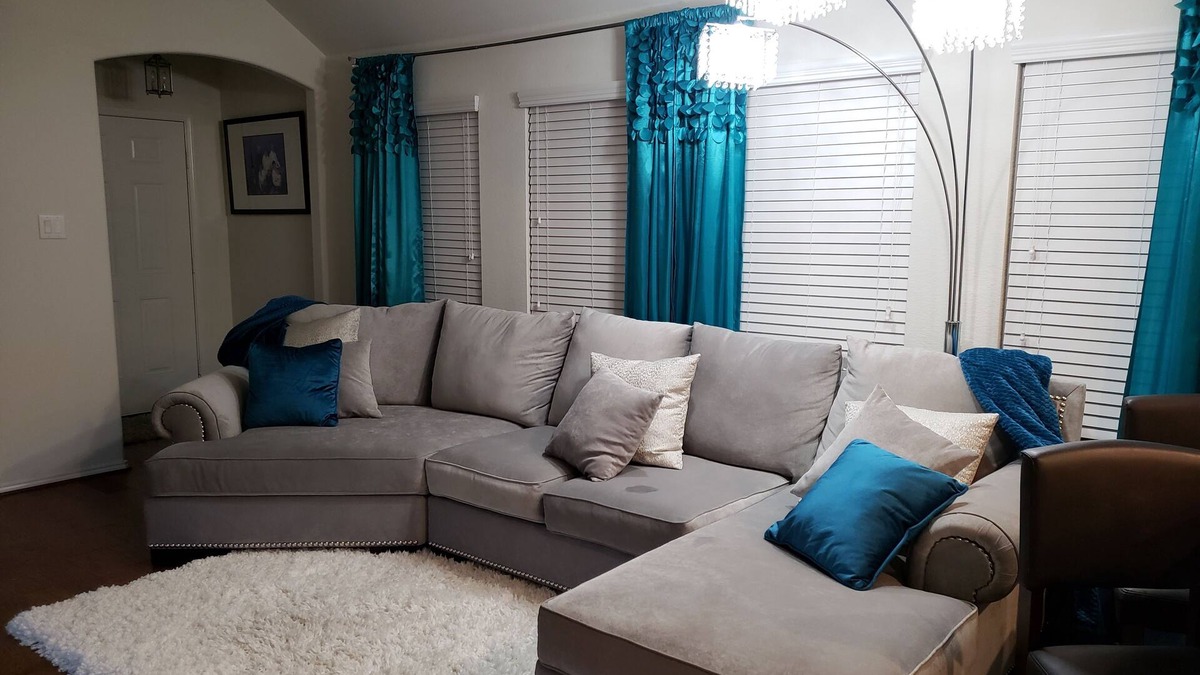 Lincoln Park House | Beautiful Smart Home in Quiet Neighborhood