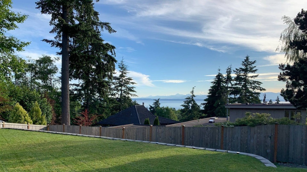 Mukilteo House | Beautiful Sound view (Chennault Beach sub). Fully furnished 3BR, 2 1/2 bath home