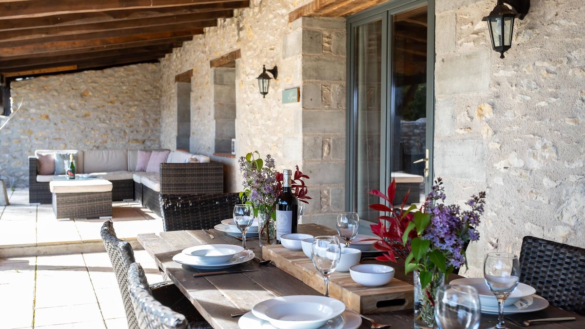 Bourlens Cottage | Beautiful south facing cottage sleeping up to seven