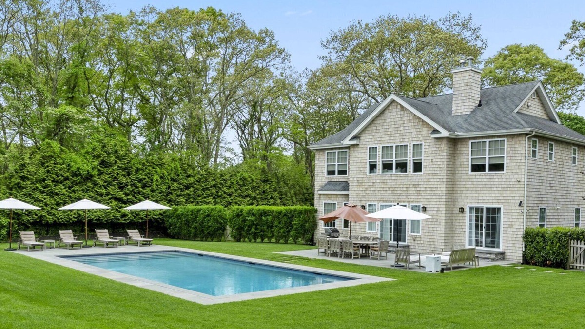 Southampton House | Beautiful Southampton Home Minutes from Beaches, Nature Preserve, Golf.