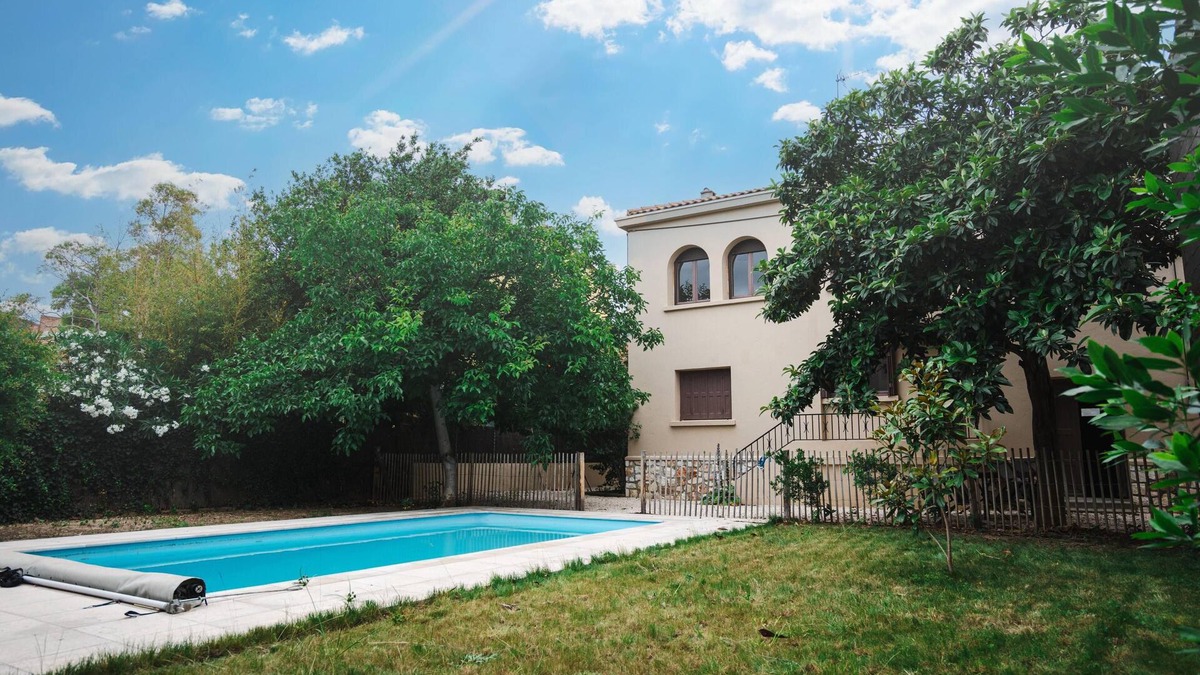 Estagel Villa | Beautiful southern house with pool in Occitania