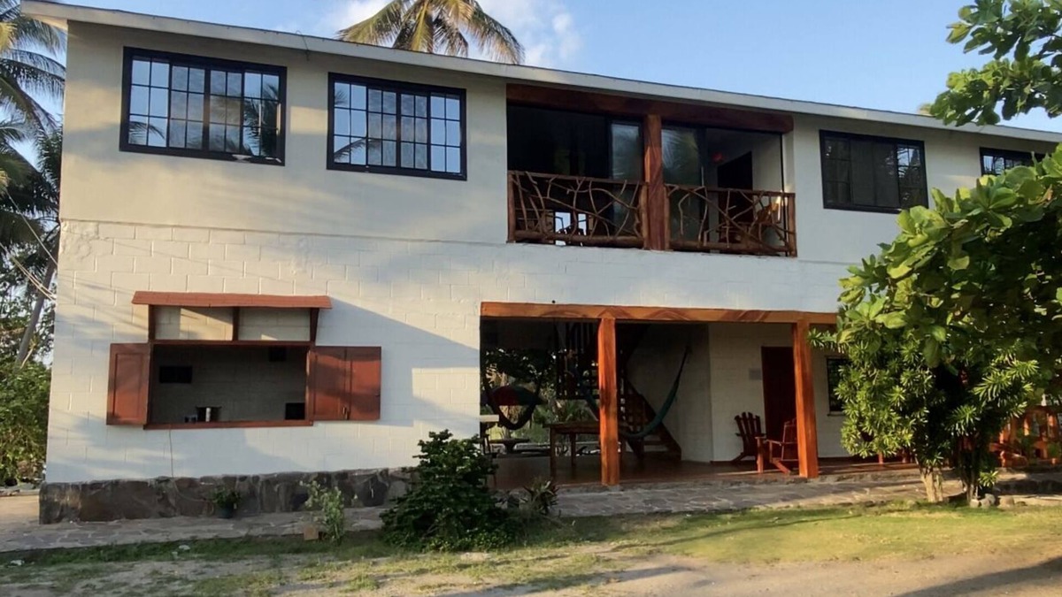 San Luis Talpa House | Beautiful spacious beachfront home - pool & ocean views