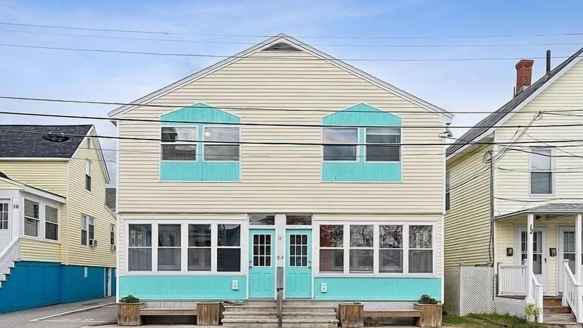 Old Orchard Beach Apartment | Beautiful, spacious duplex unit , juststeps from the sandy beach!