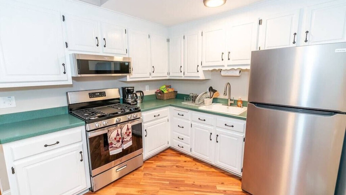 New Britain Condo | Beautiful Space All For You!