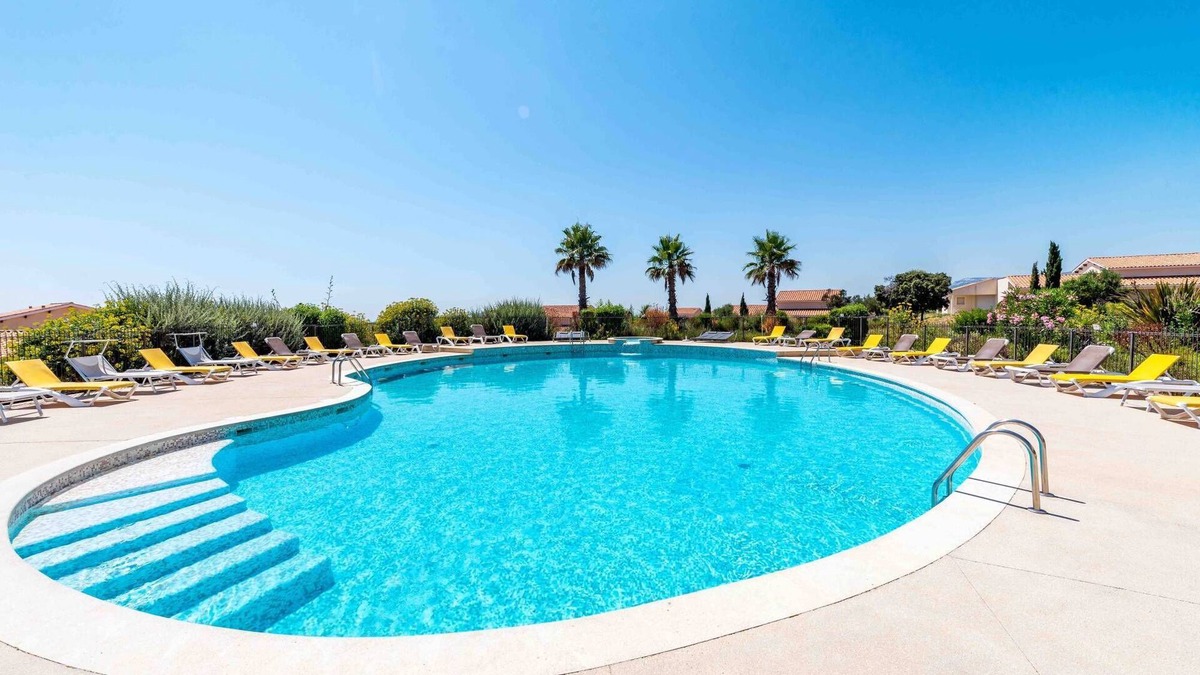 Signes Apartment | Beautiful spacious apartment Domaine de Manon Signes