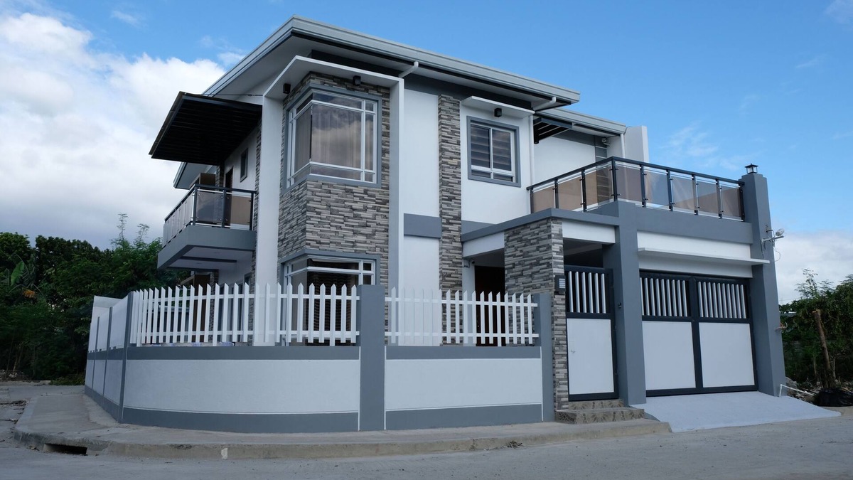 Taytay House | Beautiful & spacious vacation house with 4 bedroom and 5 aircons