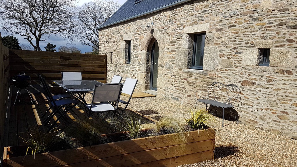 Tredrez-Locquemeau House | Beautiful stone house entirely renovated