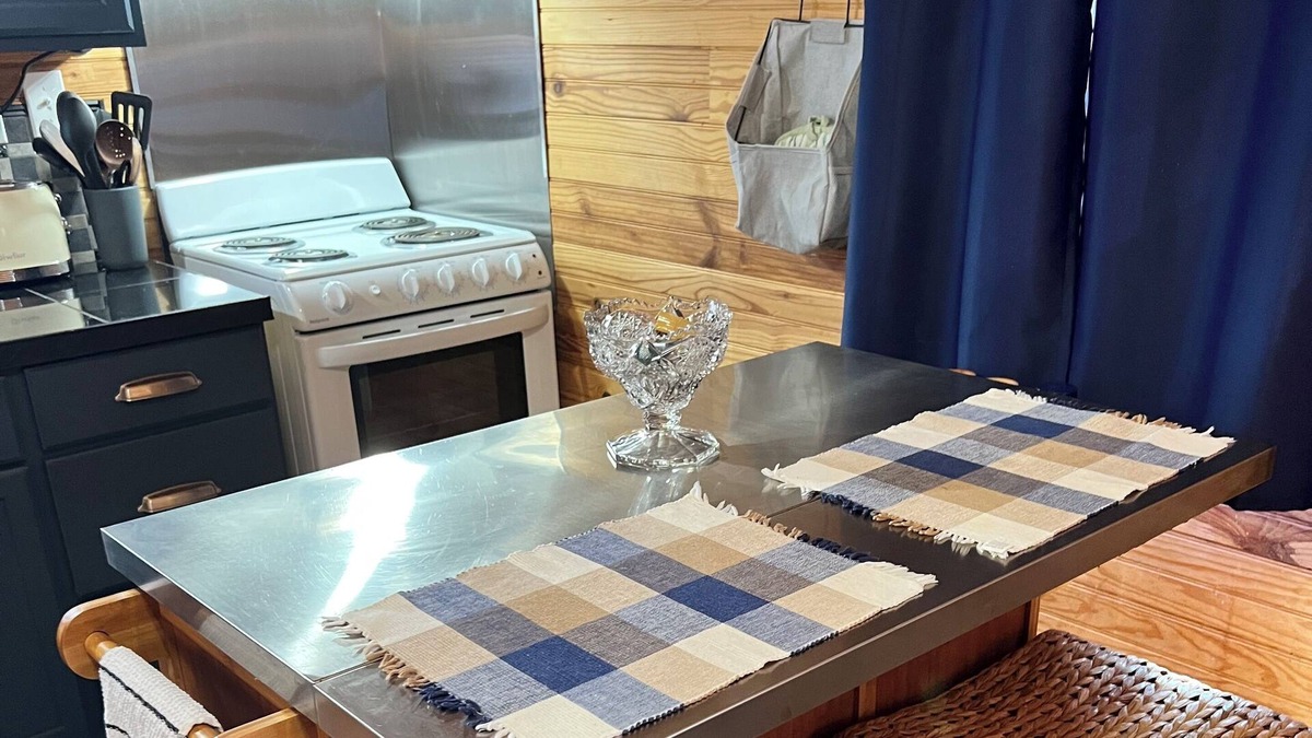 Williston Cabin | Beautiful stand alone cabin, one bedroom and a loft! Sleeps 4, very private.