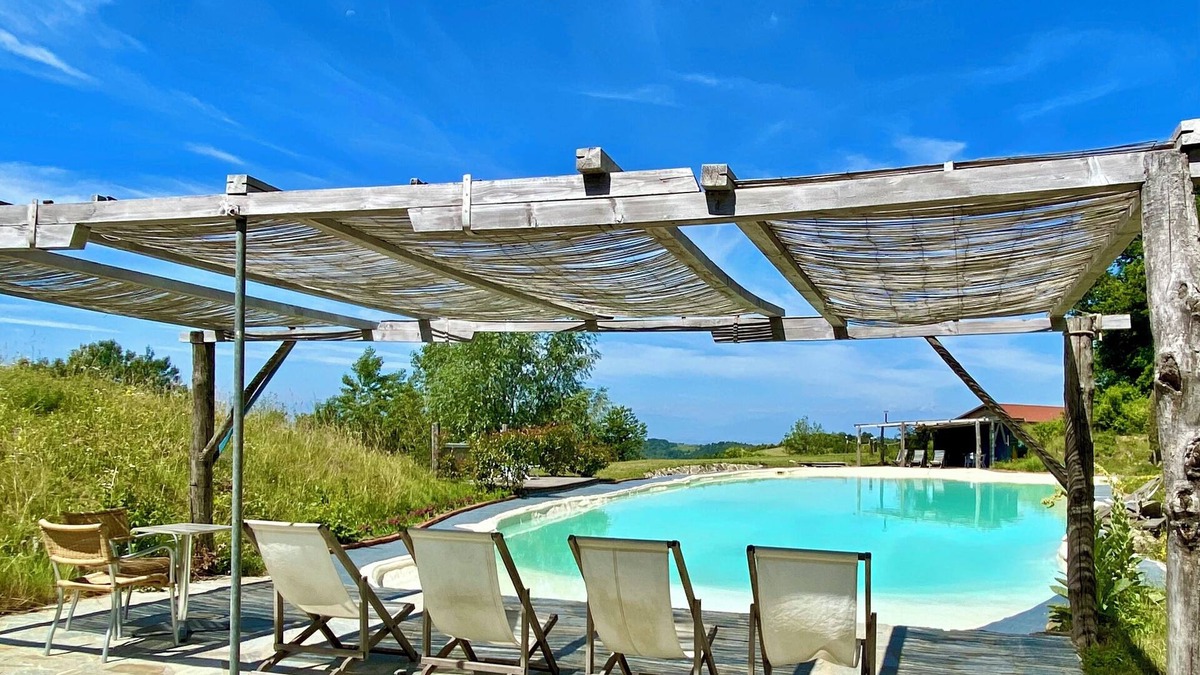 Mombarcaro Apartment | Beautiful stone-built holiday home with large privat garden