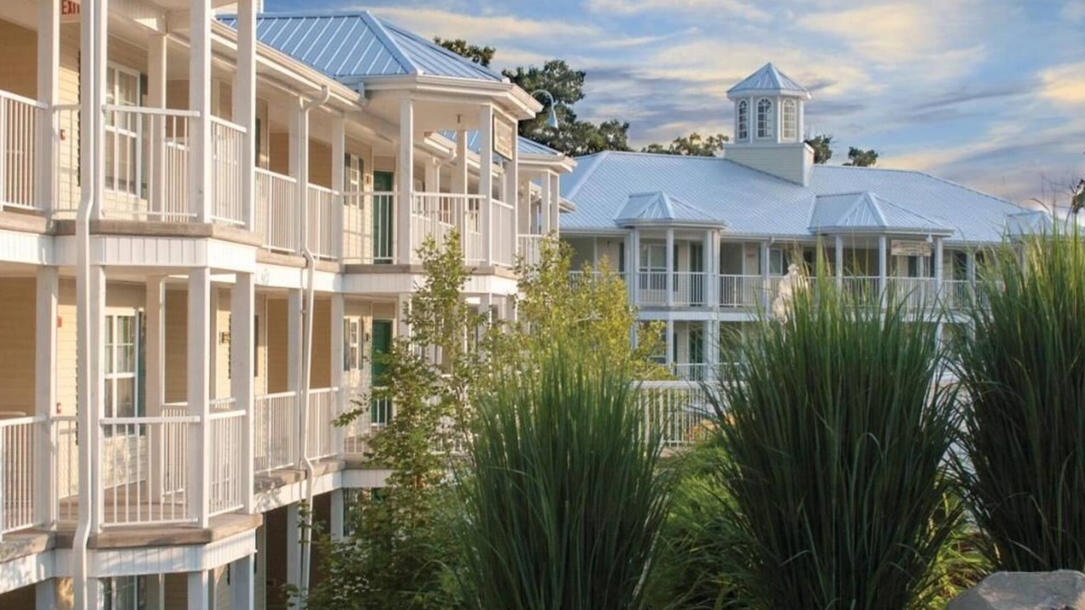 Sheridan Apartment | Beautiful Studio - Acqua Park - Great family fun!