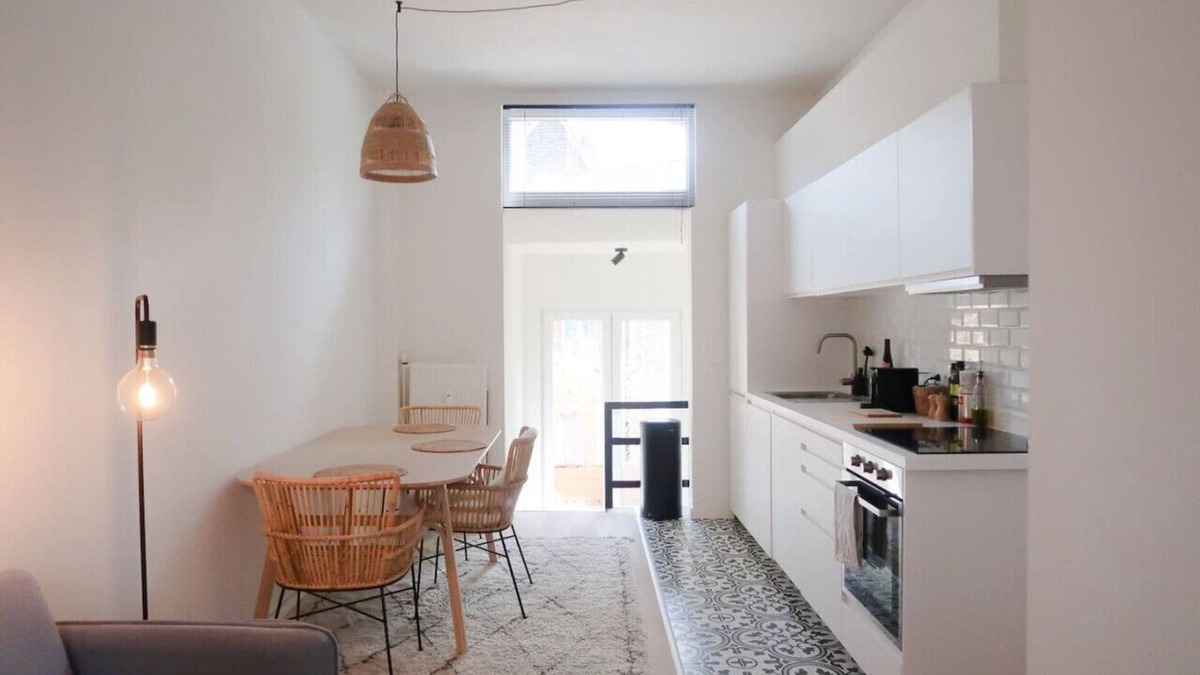 Chatelain Apartment | Beautiful studio in "Le Châtelain" - 1st floor