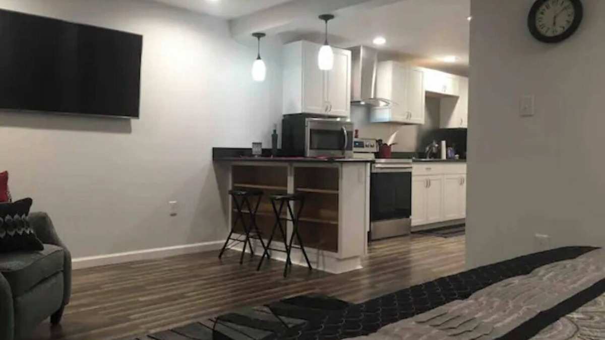 Maysville Apartment | Beautiful studio in historic downtown Maysville