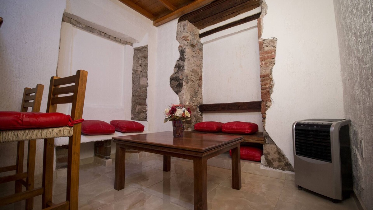 Downtown Queretaro Apartment | Beautiful studio in Querétaro historic centre with private bathroom