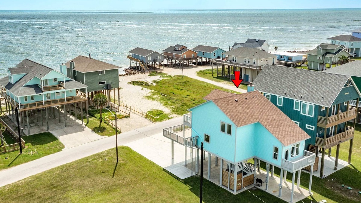 San Luis House | Beautiful Sunrises & Sandy Sea Views, Relax!
