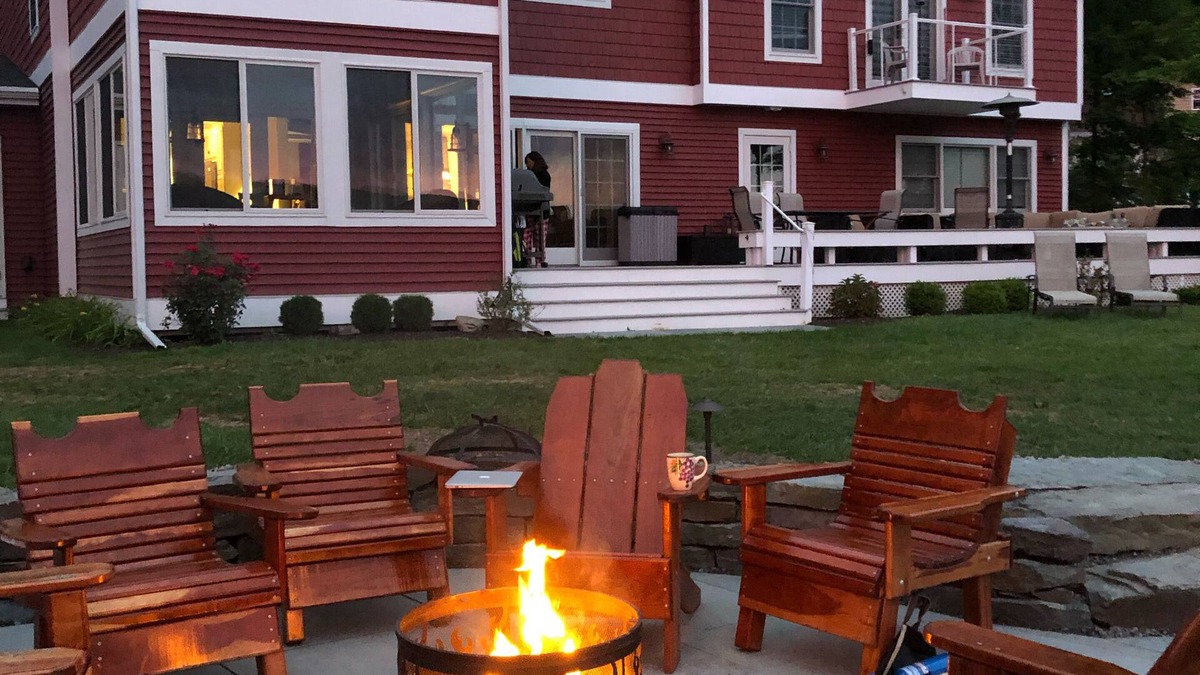 Hammondsport House | Beautiful sunrises! Custom home on the lake in a protected cove with a hot tub!