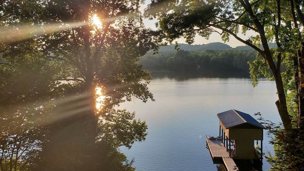 Spring City House | Beautiful Sunsets with a Dock on Watts Bar Lake