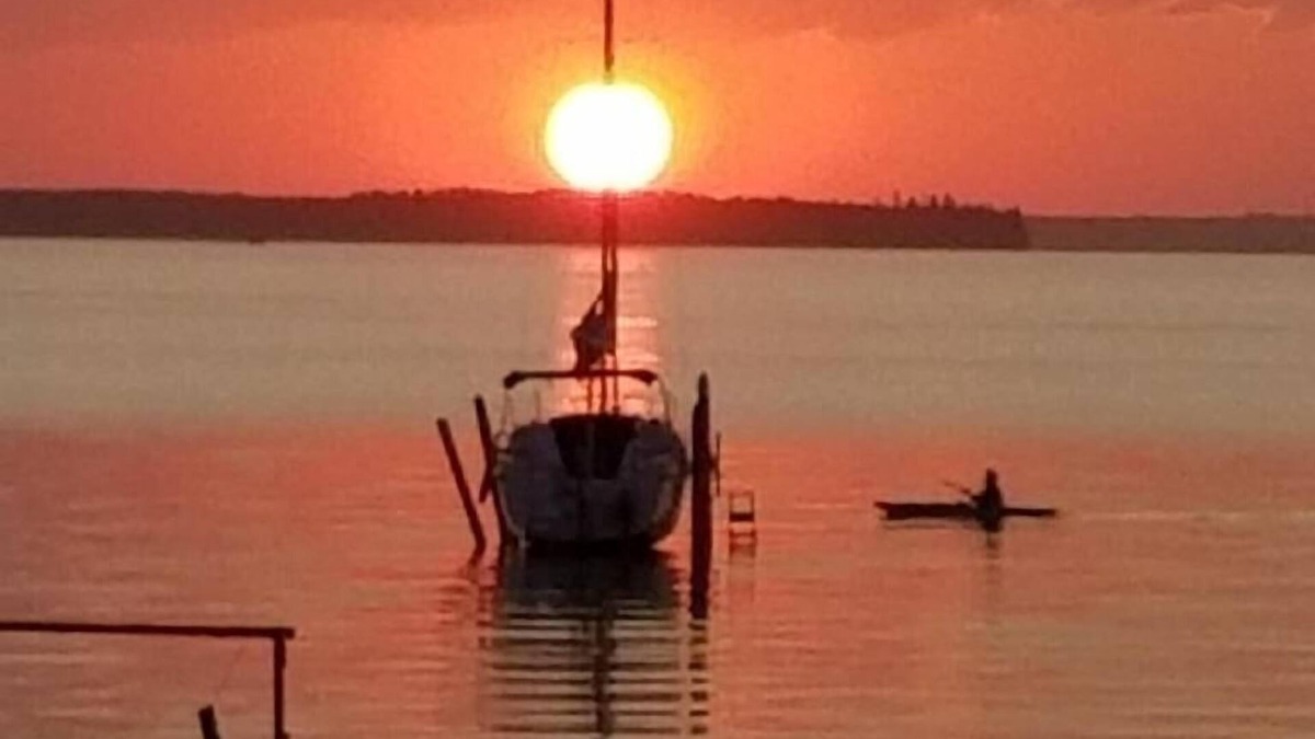 Sylvan Lake House | Beautiful Sylvan Lake waterfront property with unobstructed beach access.
