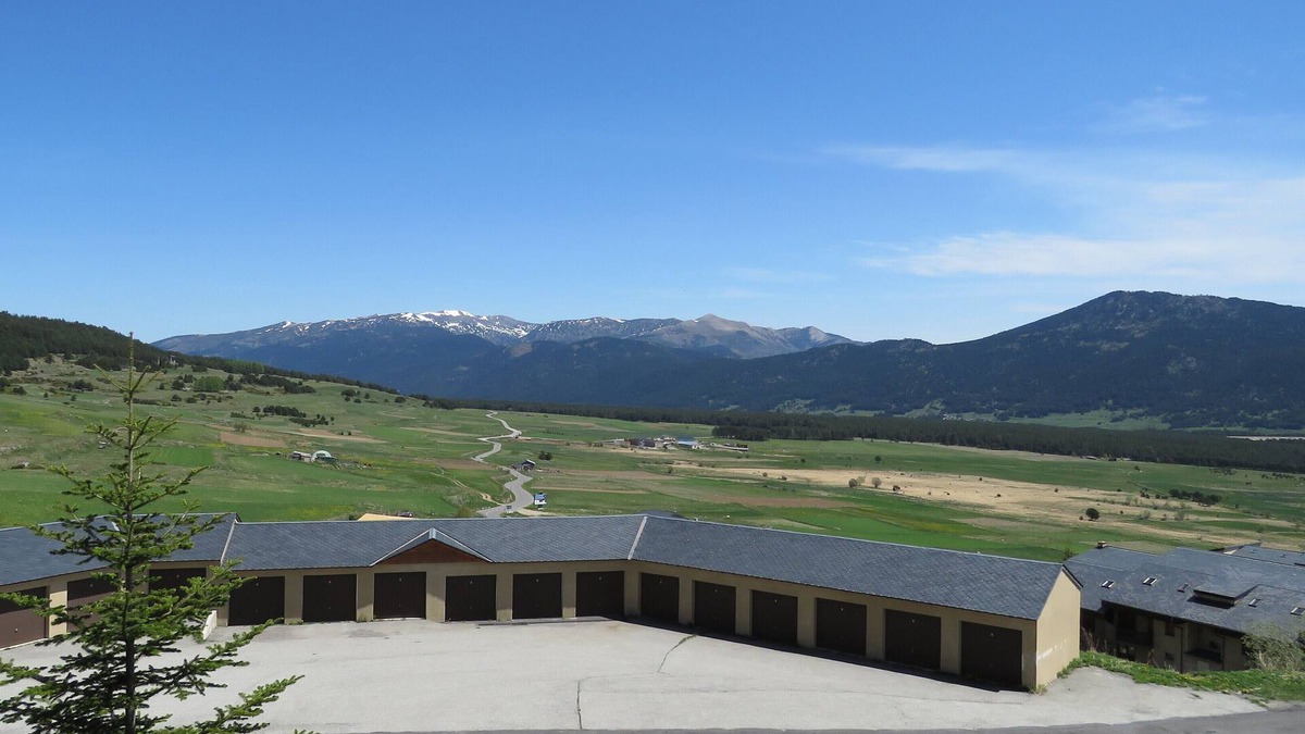Les Angles Apartment | Beautiful T2 cabin renovated spacious comfortable and very well equipped with superb view