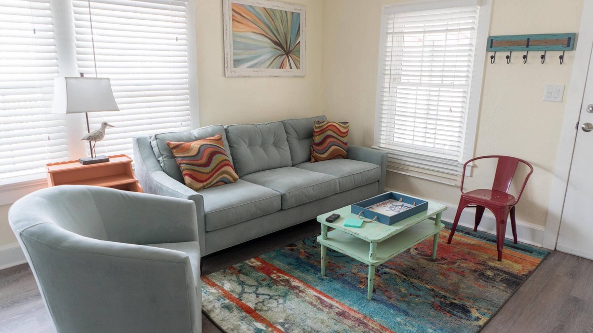 Bid-a-wee Beach House | Beautiful Three Bedroom with Private Beach Access